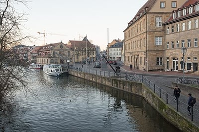 Kanalhafen Am Kranen