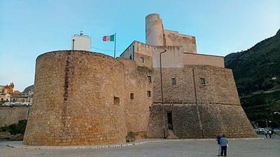 Castello a Mare