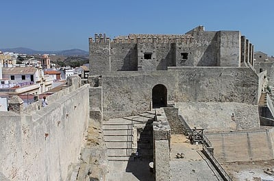 Castillo de Guzmán El Bueno
