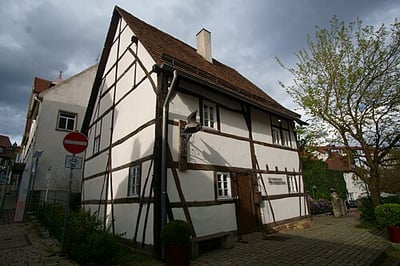 Firstsäulenhaus