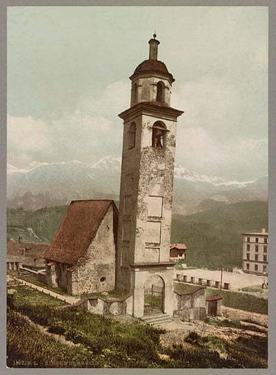 Schiefer Turm