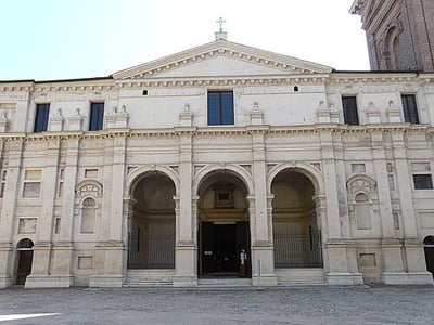 Basilica Palatina Santa Barbara