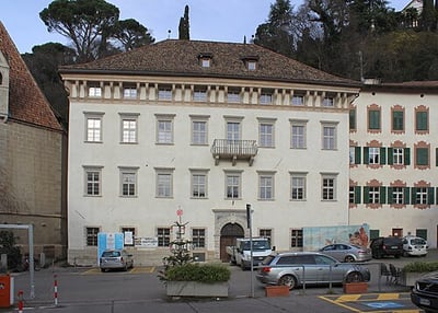 Palais Mamming Museum