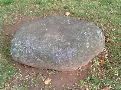 Quebec Boulder