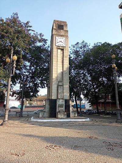Relógio da Praça Oito