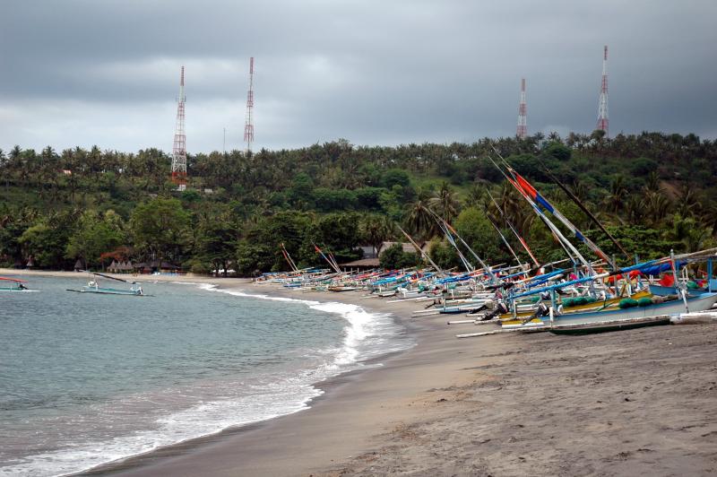 Pantai Senggigi, Indonesia