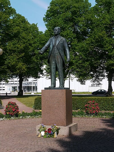 Julius Sundblom