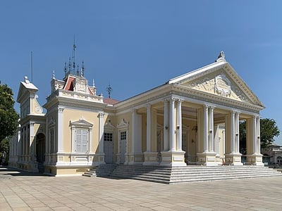 Warophat Phiman Hall